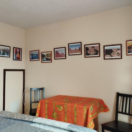 Bed and Breakfast L'Orangette à Régusse Extérieur photo